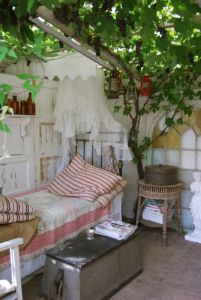 Outdoor reading